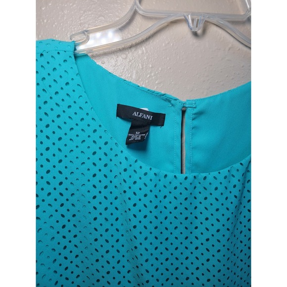 Alfani Sleeveless Layered Top with Textured‎ Pattern Aqua Size 12 - Picture 3 of 9